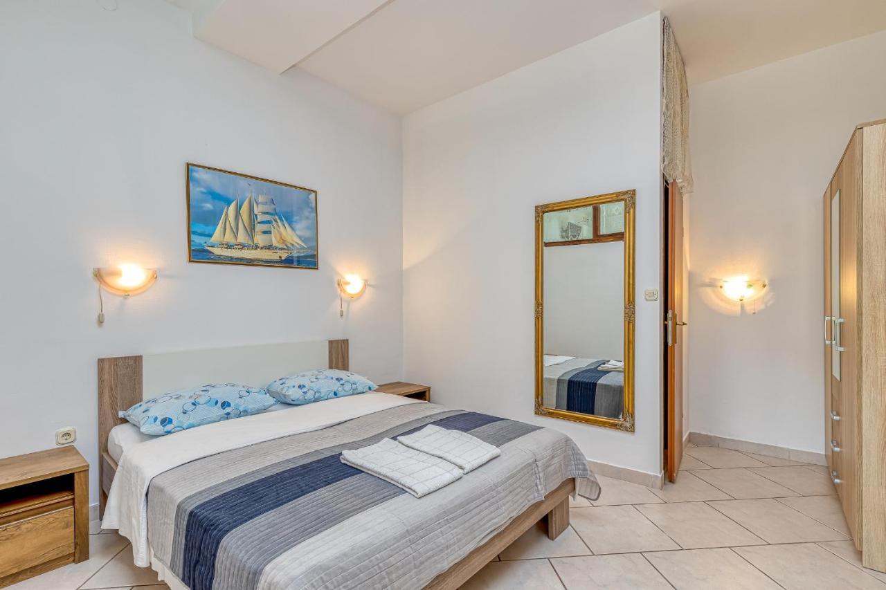 Apartments Bastovanovic Rovinj Exterior foto